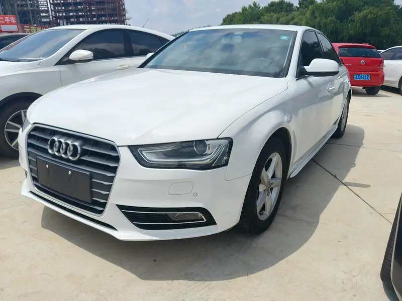 Audi A4L 35 TFSI Auto Standard Version, 2013 — фото 1