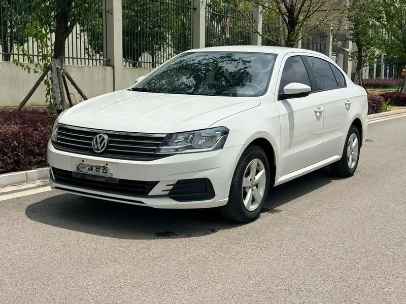 Volkswagen Lavida 1.5L Manual Style Edition CN6, 2019 — фото 1