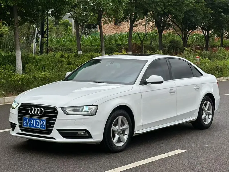 Audi A4L 35 TFSI Auto Standard Version, 2015 — фото 1