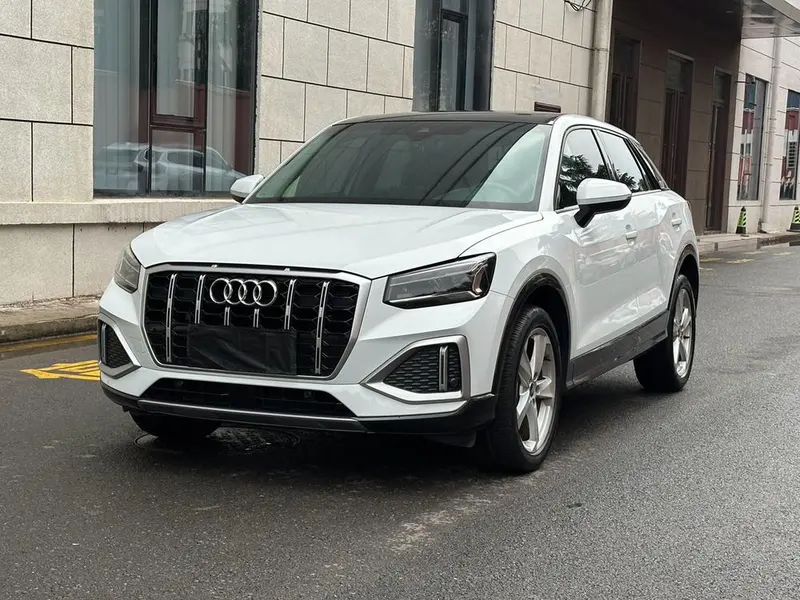 Audi Q2L, 2022