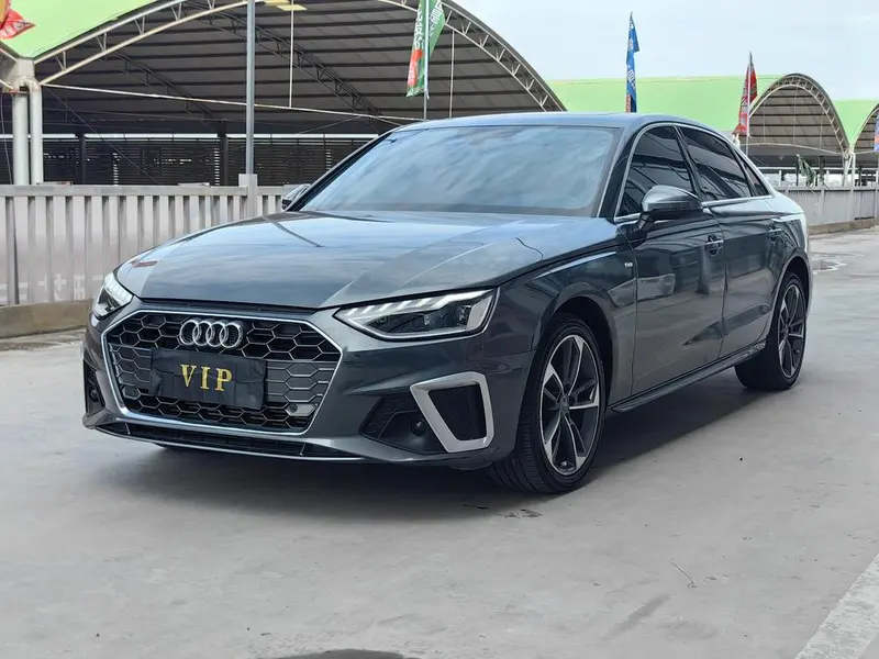 Audi A4L 40 TFSI Fashion Version, 2020 — фото 1