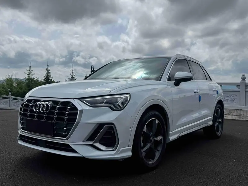 Audi Q3, 2022