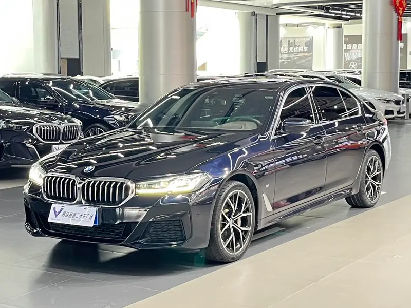 BMW 5-Series, 2023
