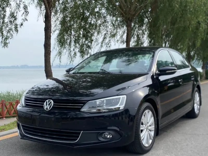 Volkswagen Sagitar, 2014