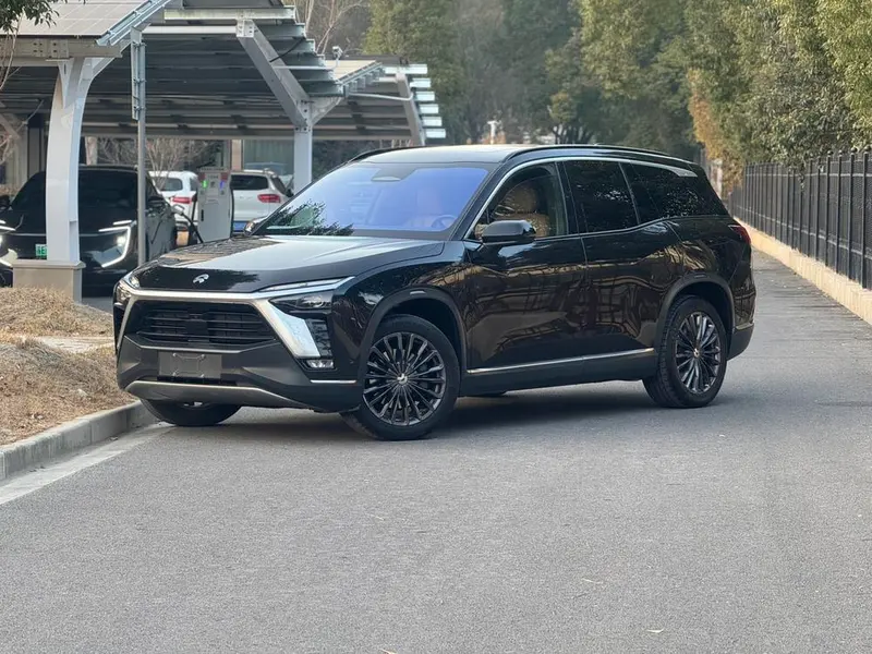 NIO ES8, 2022