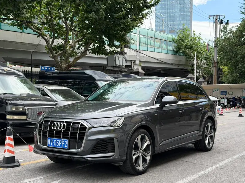 Audi Q7 55 TFSI quattro S line Premium Version, 2020 — фото 1