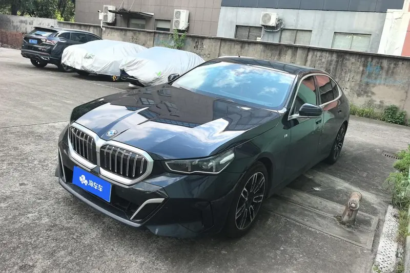 BMW 5-Series, 2024