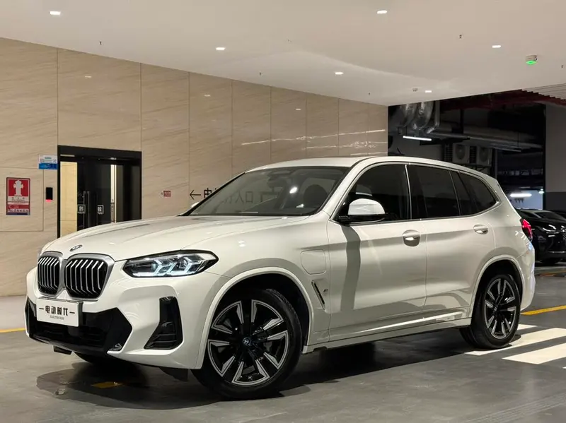BMW iX3, 2024