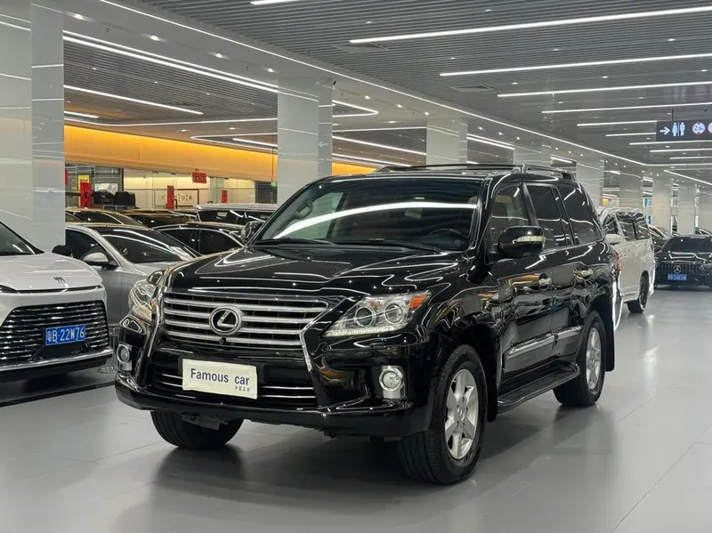 Lexus LX, 2009