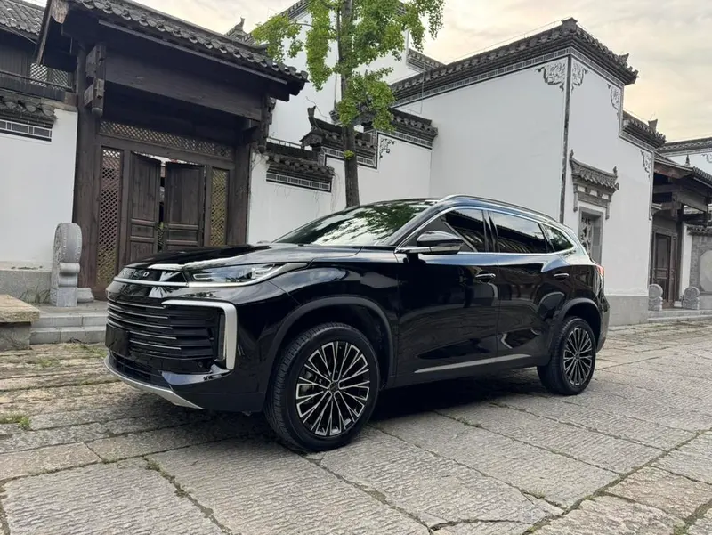 Exeed Lingyun, 2025