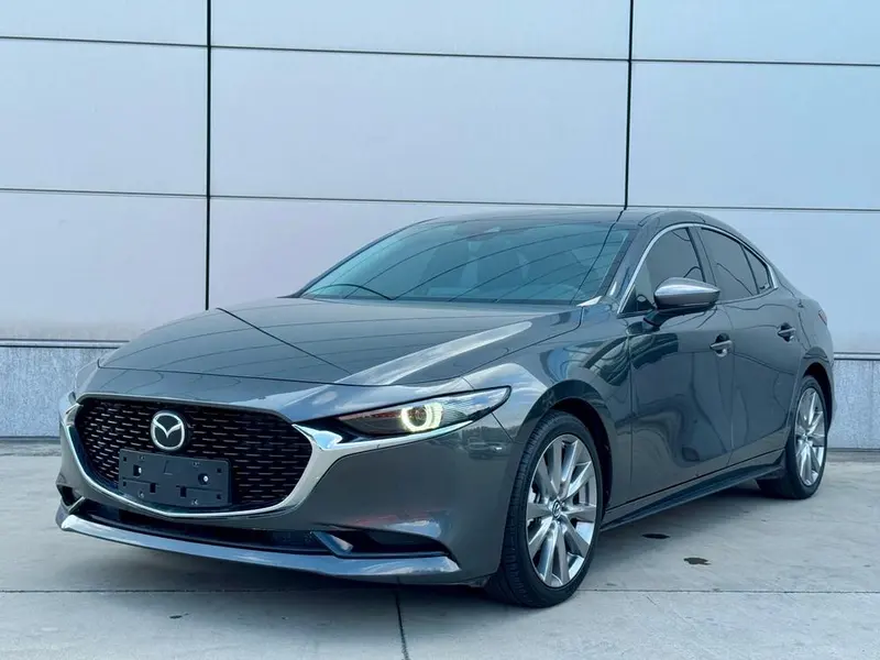 Mazda 3 Axela, 2022