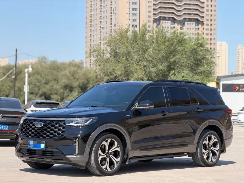 Ford Explorer, 2023