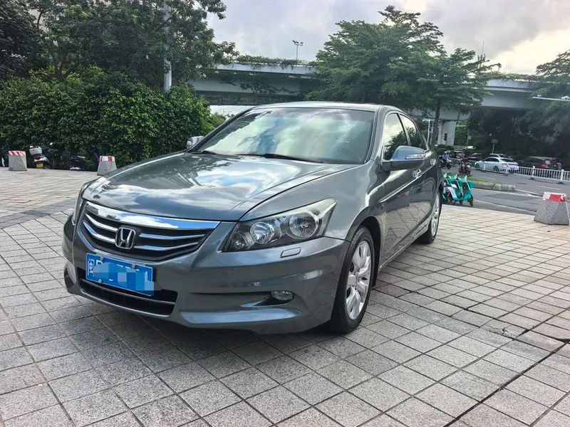 Honda Accord, 2011
