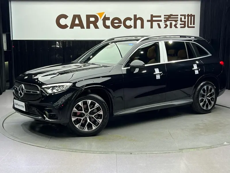 Mercedes-Benz GLC GLC 260 L 4MATIC Luxury Version 5 Seater, 2024 — фото 1