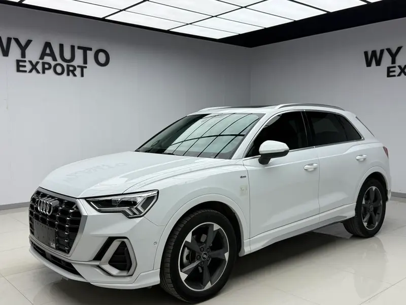 Audi Q3, 2022