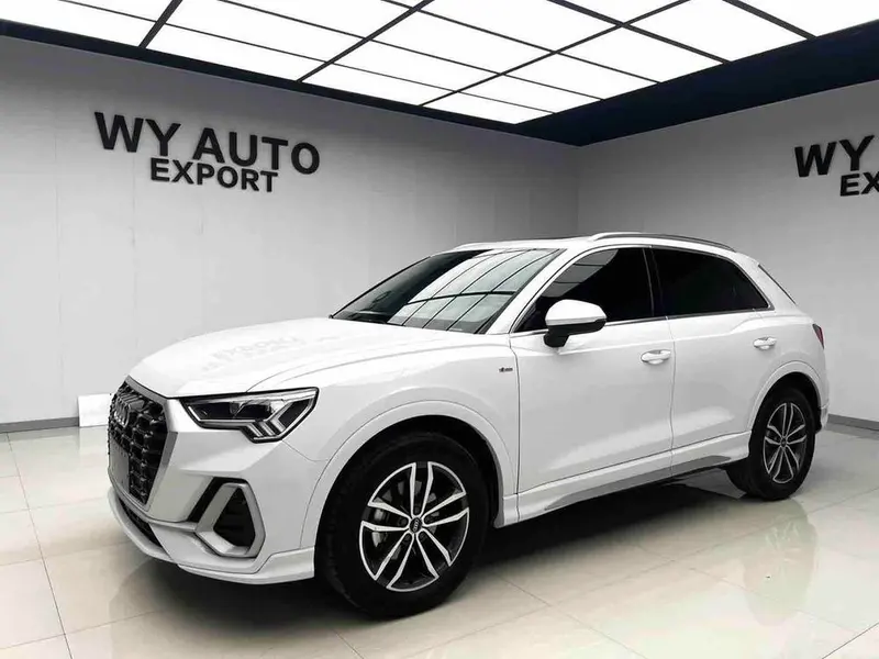 Audi Q3, 2022