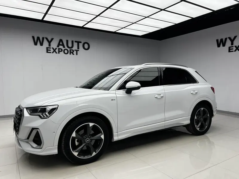 Audi Q3, 2022