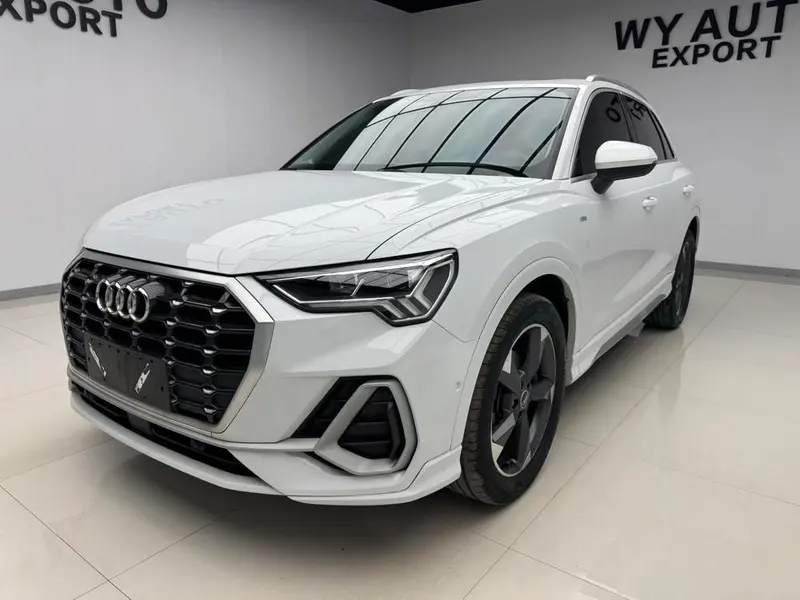 Audi Q3, 2022