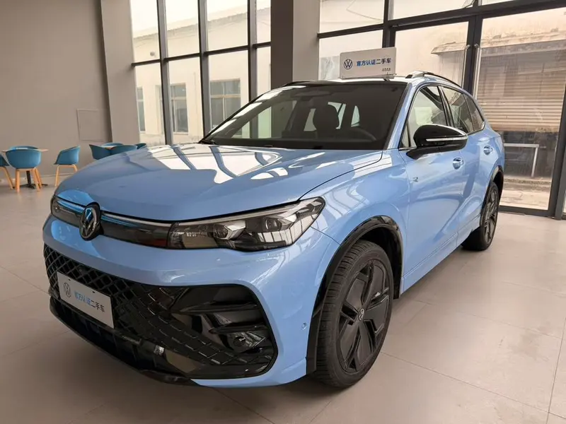 Volkswagen Tiguan L Pro 380TSI 4WD R-Line Premium Edition, 2024 — фото 1