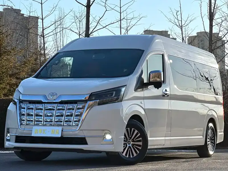 Toyota Hiace, 2024