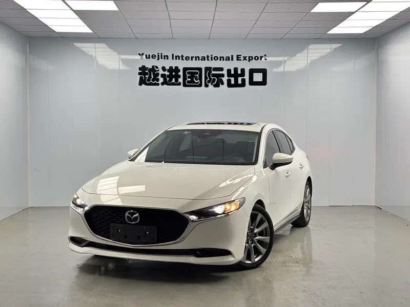 Mazda 3 Axela, 2022