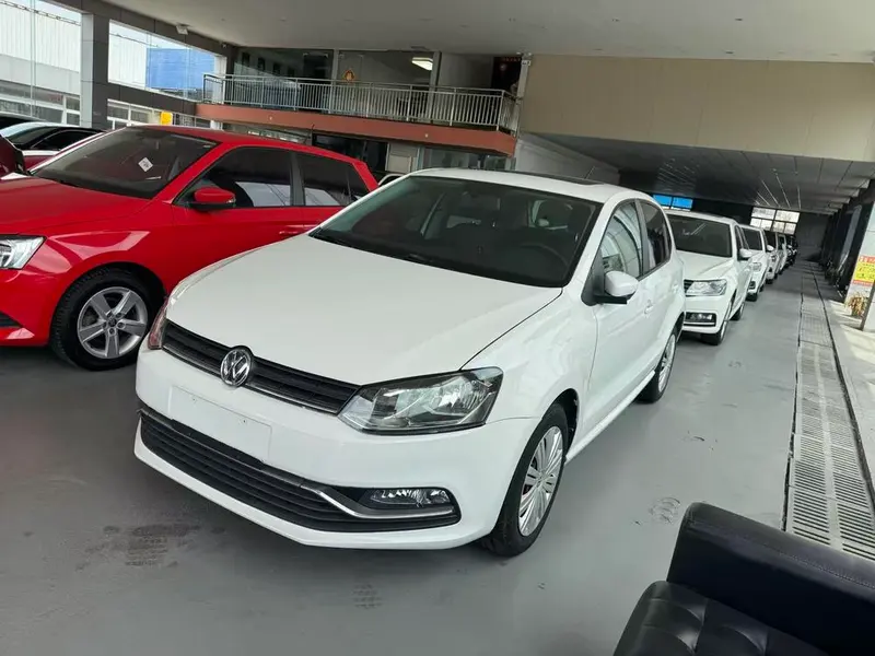Volkswagen Polo 1.6L Auto Comfort Version, 2016 — фото 1