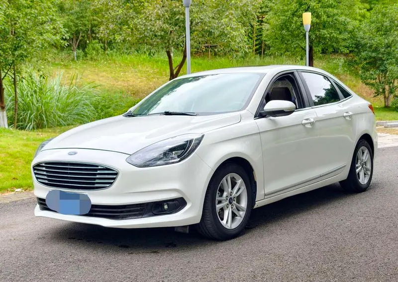 Ford Escort Facelift 1.5L Auto Joy Version CN6, 2019 — фото 1