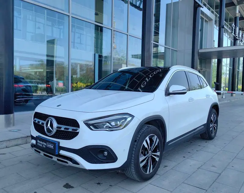 Mercedes-Benz GLA GLA 200, 2020 — фото 1
