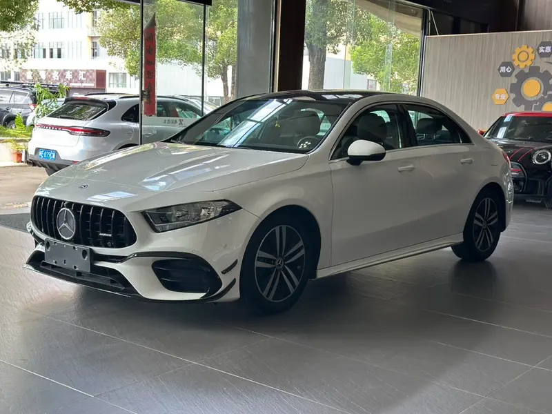 Mercedes-Benz A-Class Facelift A 180 L Sport, 2019 — фото 1