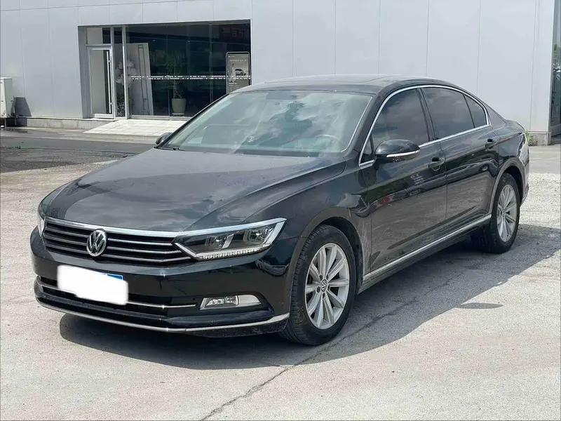 Volkswagen Magotan 330TSI DSG Leading Version CN6, 2019 — фото 1