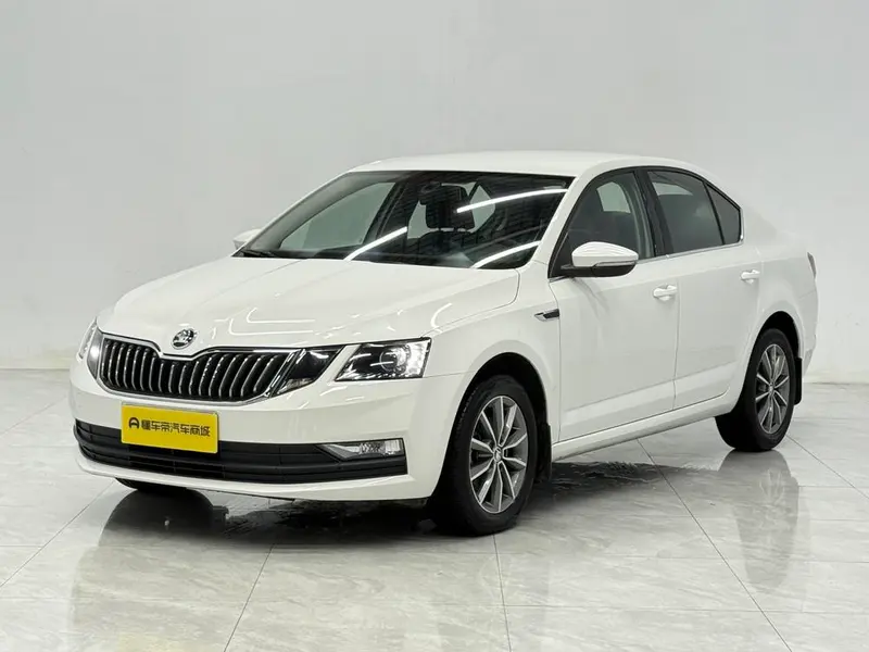 Skoda Octavia 1.5L Auto Comfort Edition, 2019 — фото 1