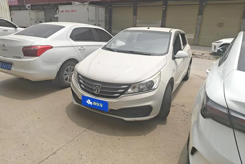 Baojun 310, 2016