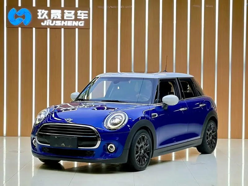 MINI MINI 1.5T COOPER Classic Edition, 2018 — фото 1