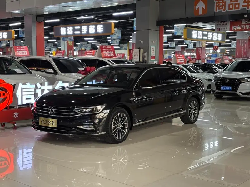 Volkswagen Magotan 330TSI DSG Luxury Version, 2020 — фото 1