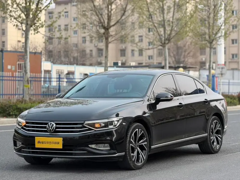 Volkswagen Magotan 330TSI DSG 30 Anniversary Edition, 2021 — фото 1