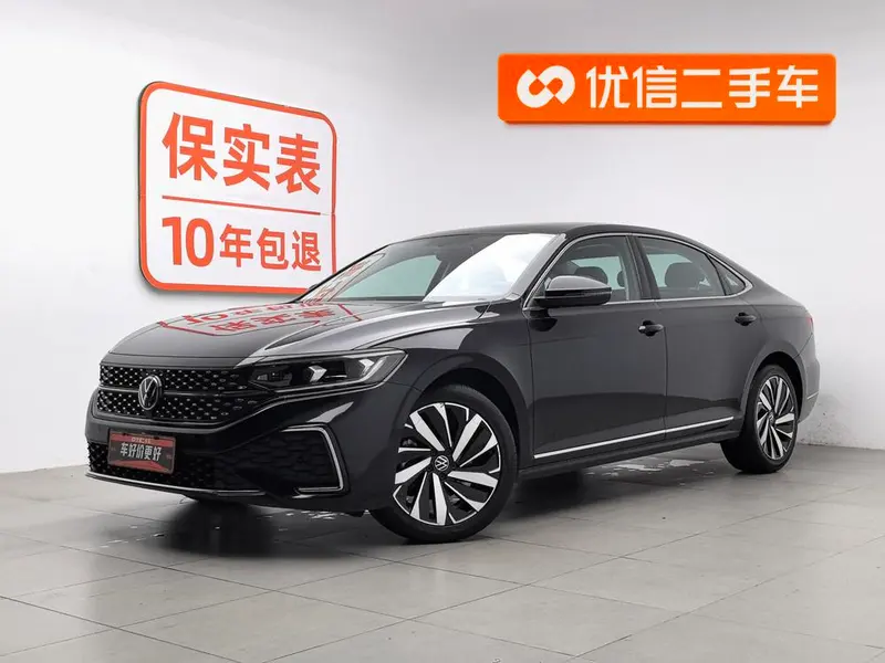 Volkswagen Passat, 2022
