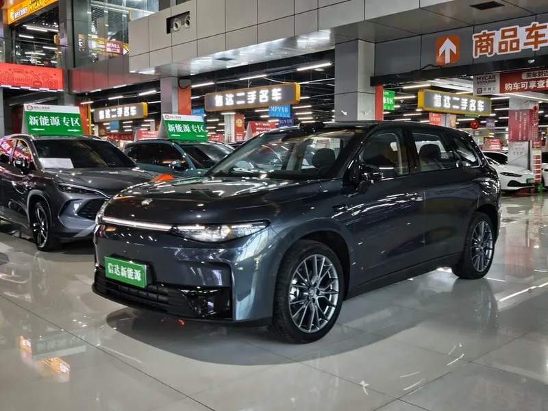 Leapmotor C10 EREV 210 Lidar Edition, 2024 — фото 1