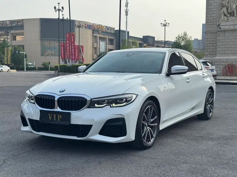BMW 3-Series, 2021