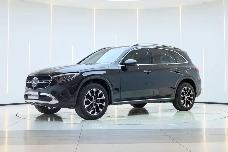 Mercedes-Benz GLC Facelift GLC 260 L 4MATIC Version 5 Seater, 2025 — фото 1