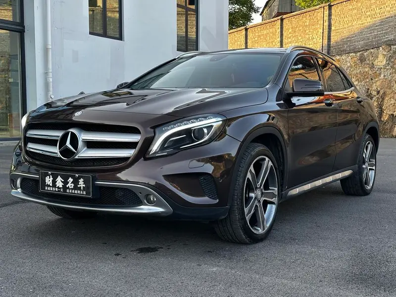 Mercedes-Benz GLA GLA 220 4MATIC Luxury Version, 2015 — фото 1