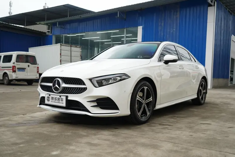 Mercedes-Benz A-Class A 200 L Sport Fashion Edition, 2023 — фото 1