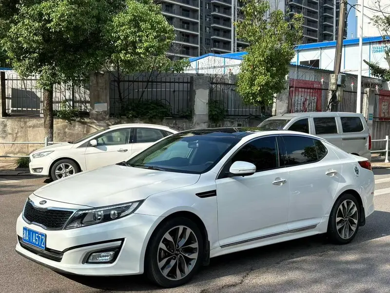 Kia K5, 2012