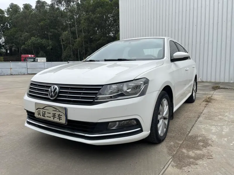 Volkswagen Lavida 1.6L Auto Comfort Edition, 2015 — фото 1