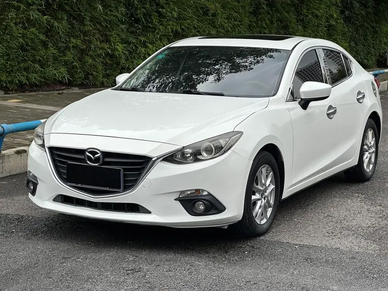 Mazda 3 Axela, 2016
