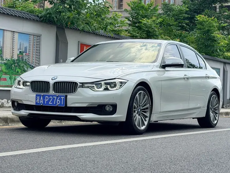 BMW 3-Series, 2019