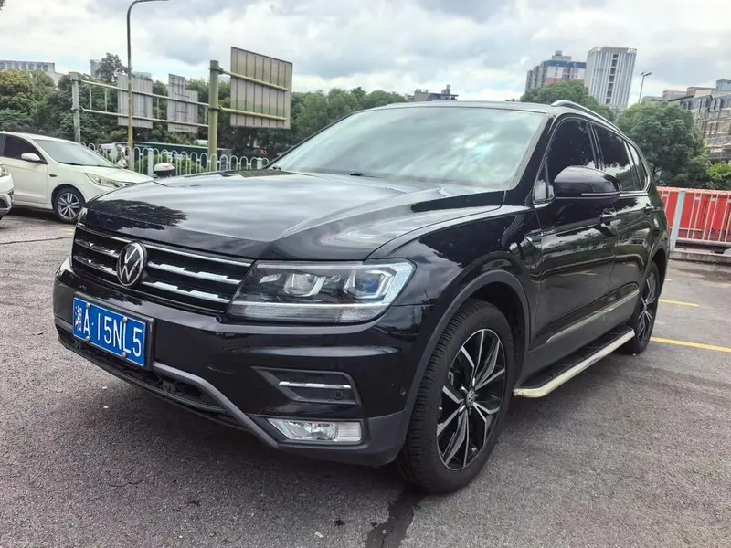 Volkswagen Tiguan L 330TSI Auto 2WD Luxury Edition CN5, 2020 — фото 1