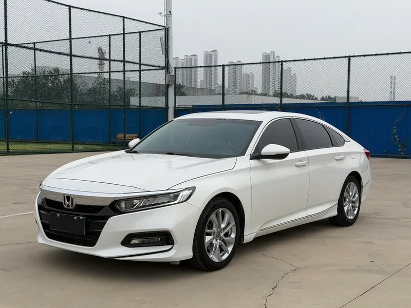 Honda Accord 260TURBO Elite Edition CN5, 2018 — фото 1