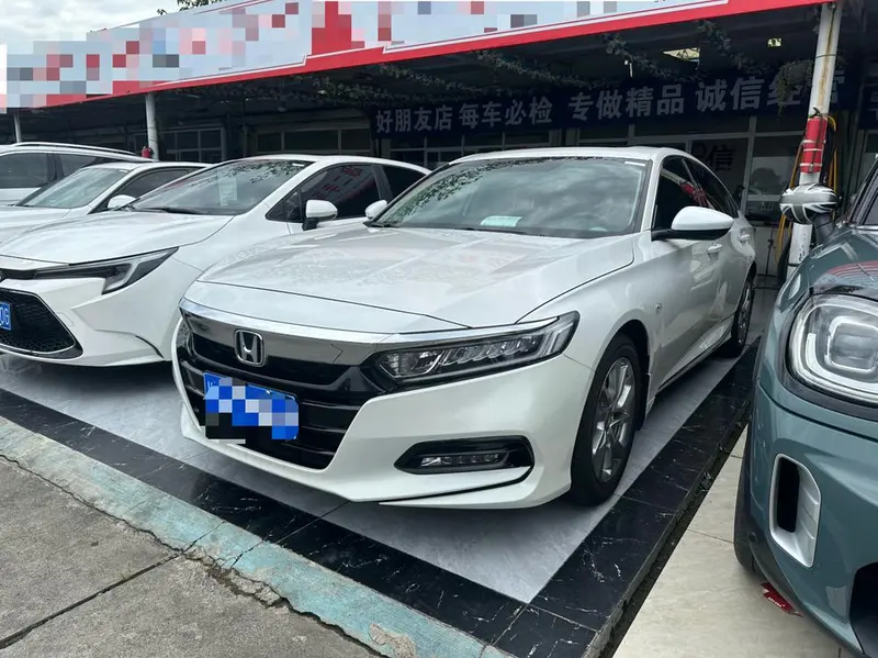 Honda Accord 230TURBO Comfort Edition CN6, 2018 — фото 1