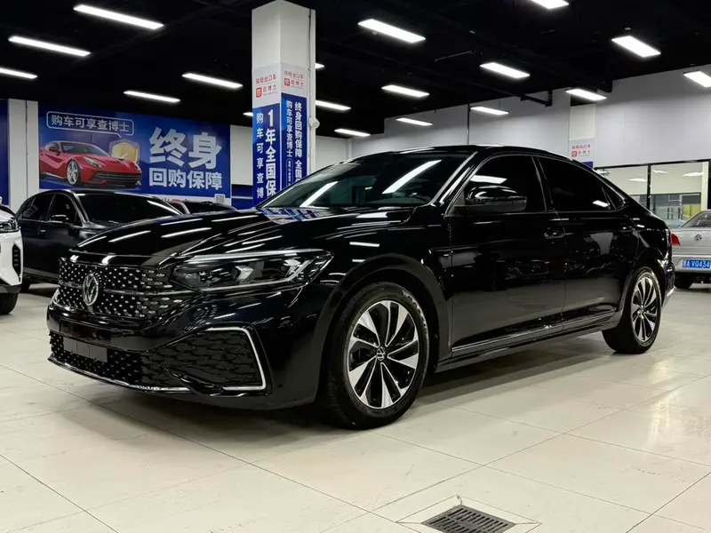 Volkswagen Passat, 2023