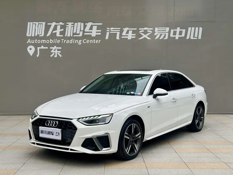 Audi A4L 40 TFSI Fashion Version, 2022 — фото 1